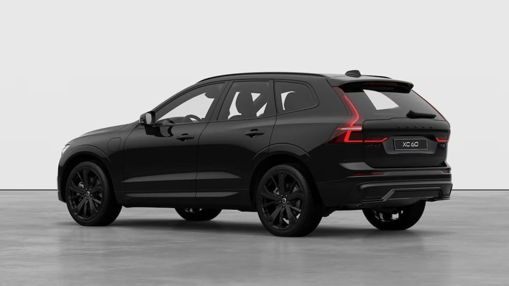 Volvo XC60 nuova a Como (3)