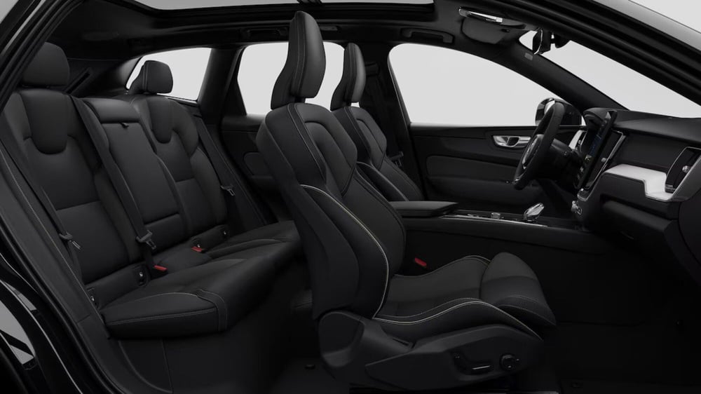 Volvo XC60 nuova a Como (7)