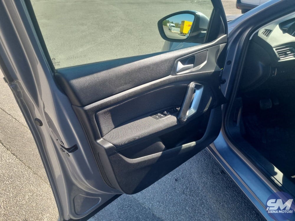 Peugeot 308 SW usata a Siena (11)
