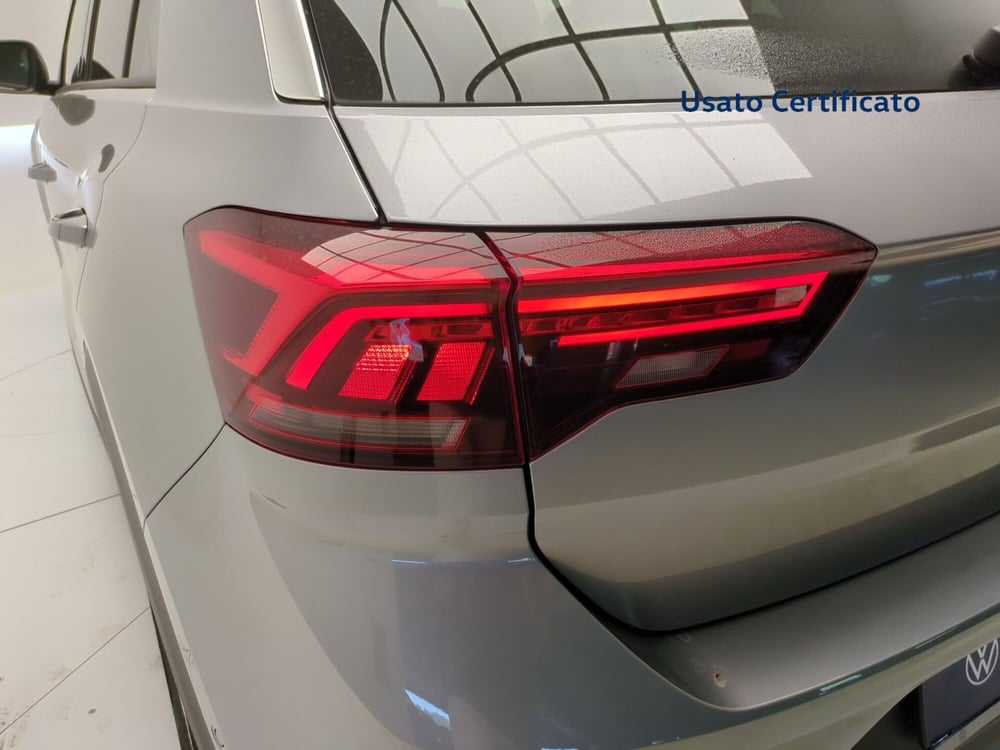 Volkswagen T-Roc nuova a Avellino (12)