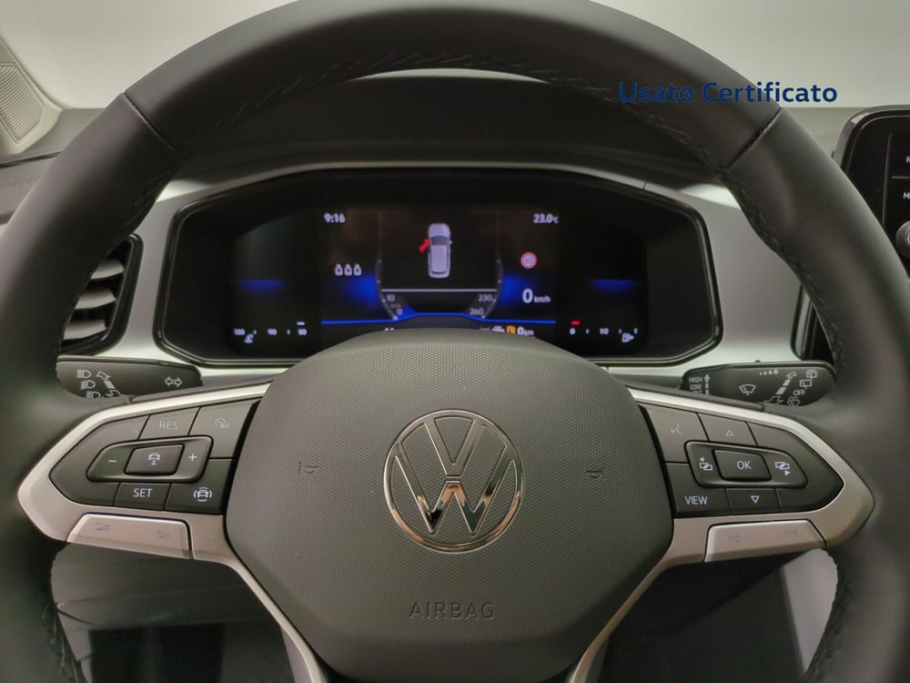 Volkswagen T-Roc nuova a Avellino (16)