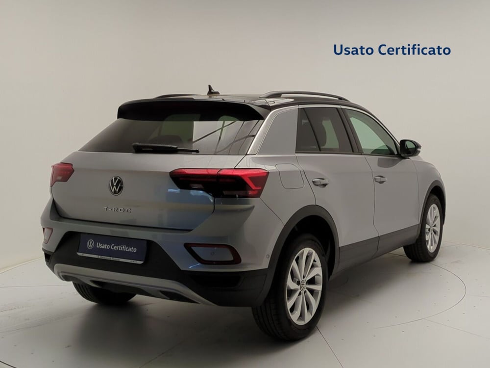 Volkswagen T-Roc nuova a Avellino (7)