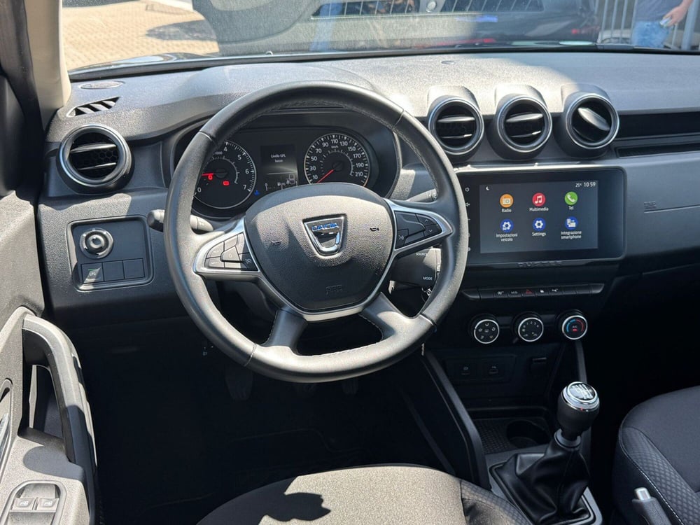 Dacia Duster usata a Pavia (7)