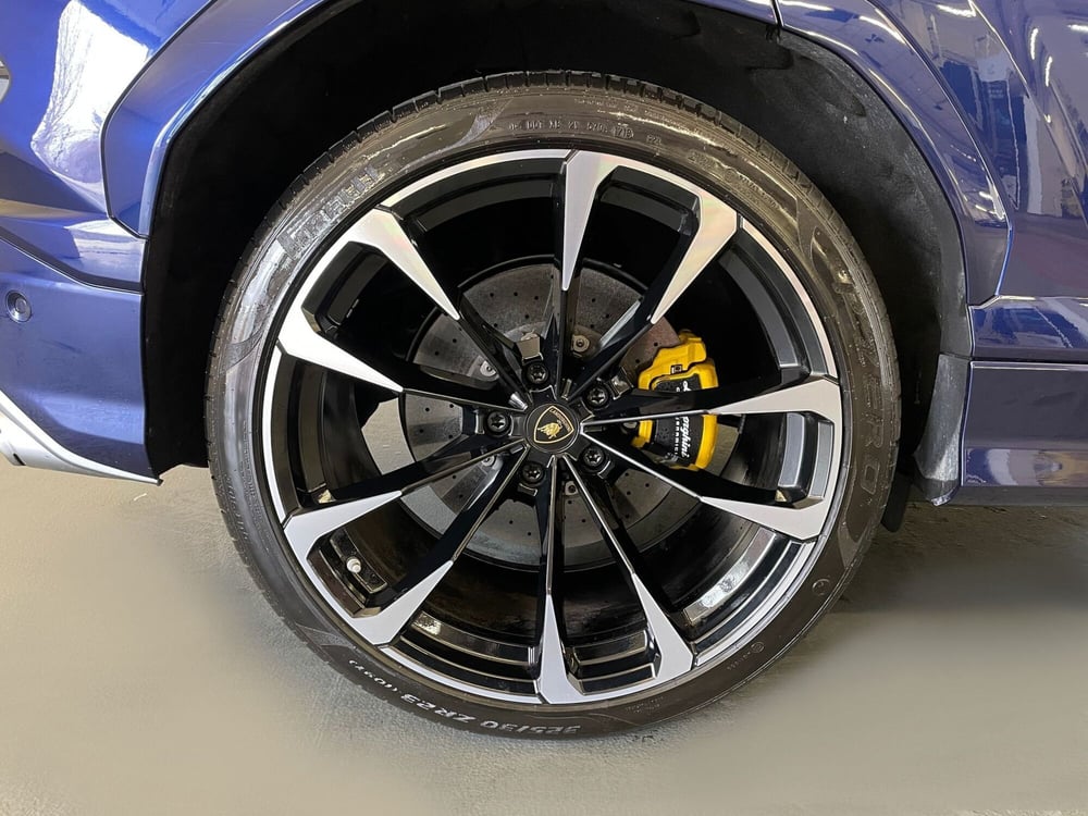 Lamborghini Urus usata a Bologna (9)