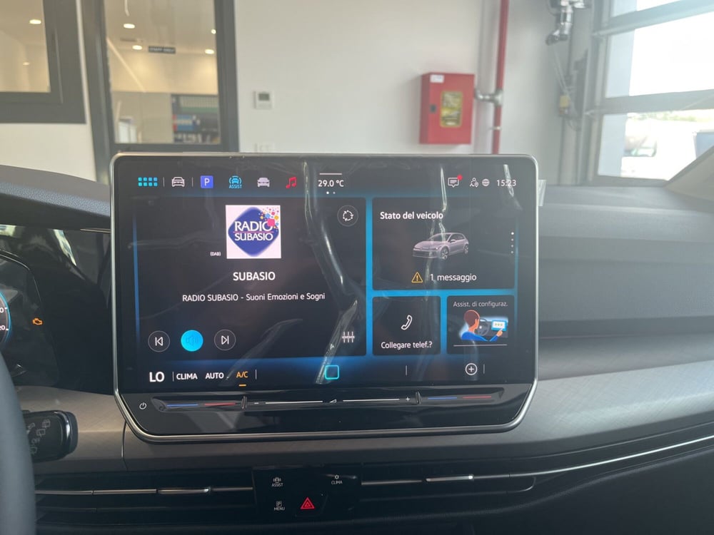 Volkswagen Golf nuova a Salerno (12)