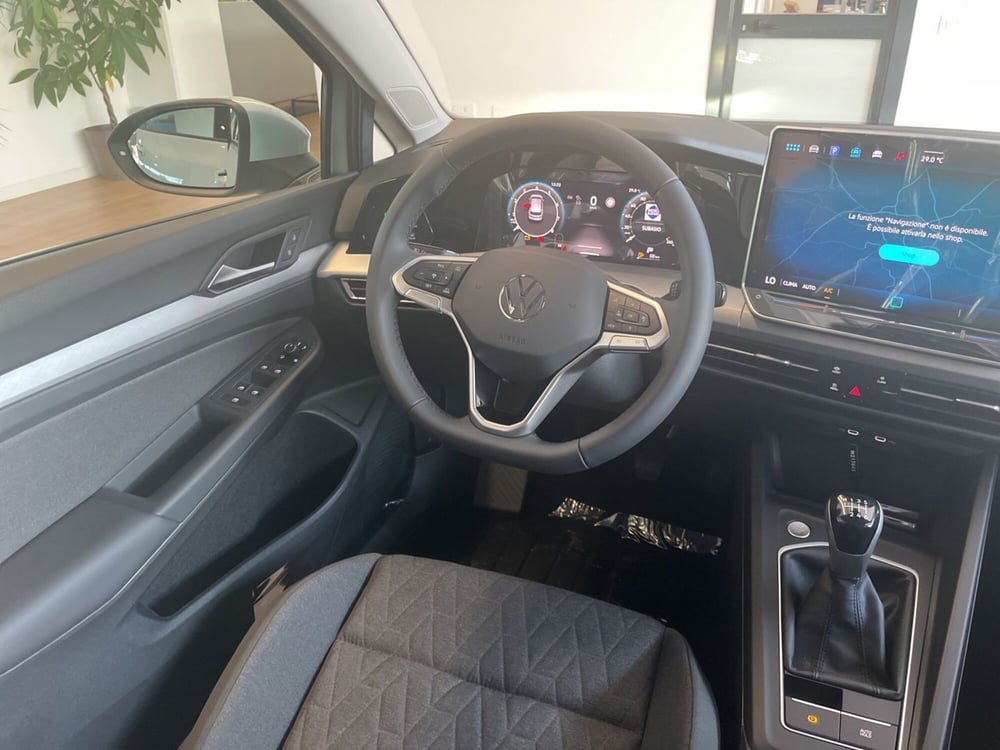 Volkswagen Golf nuova a Salerno (17)