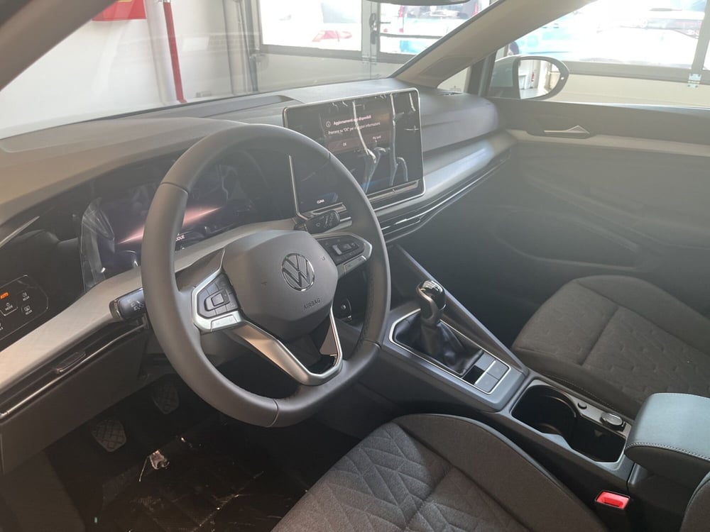 Volkswagen Golf nuova a Salerno (19)