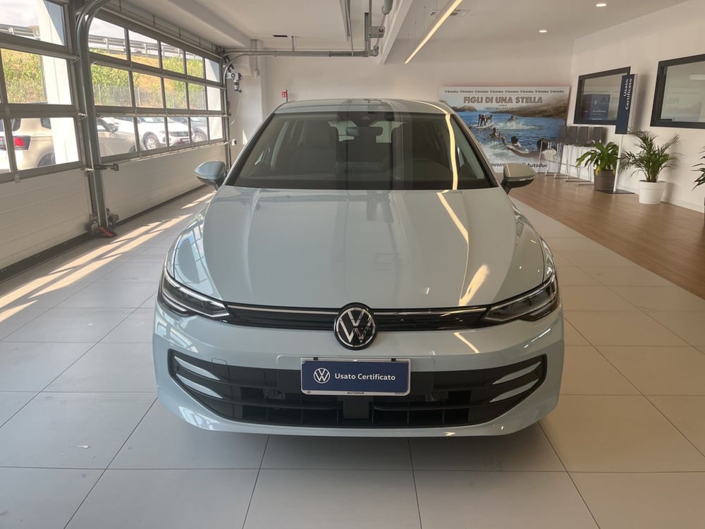 Volkswagen Golf nuova a Salerno (3)