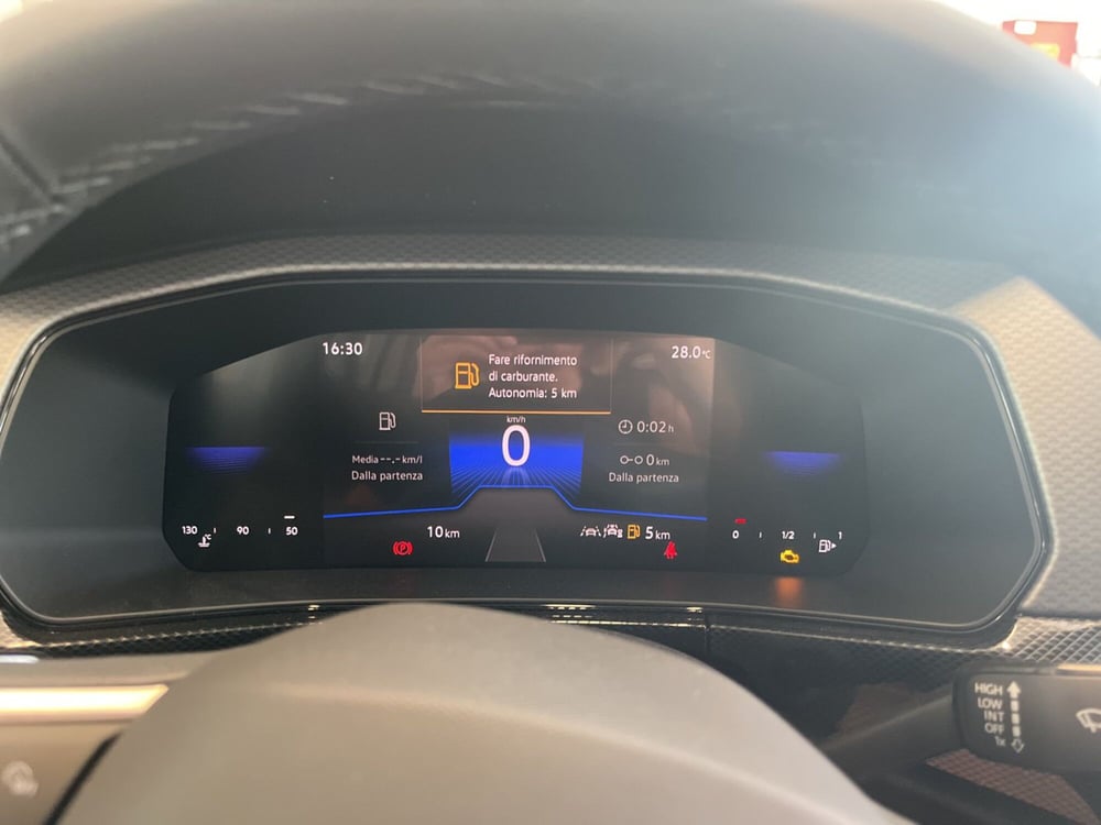 Volkswagen T-Cross nuova a Salerno (11)