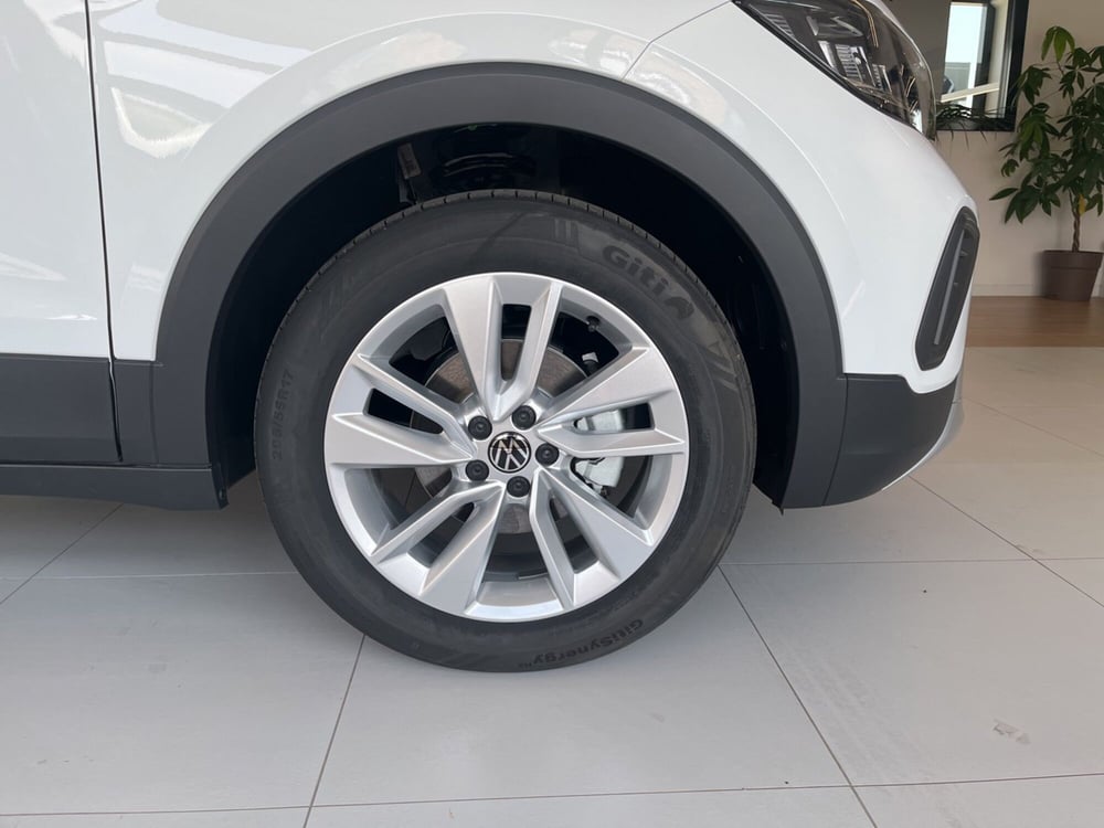 Volkswagen T-Cross nuova a Salerno (7)