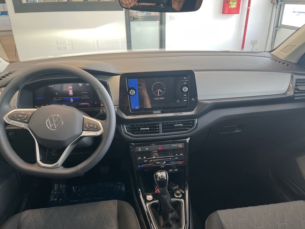Volkswagen T-Cross nuova a Salerno (9)