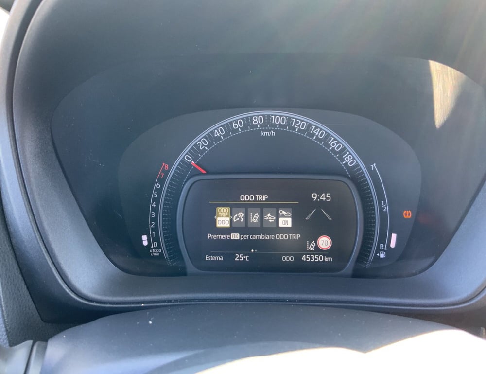 Toyota Aygo X usata a Perugia (14)