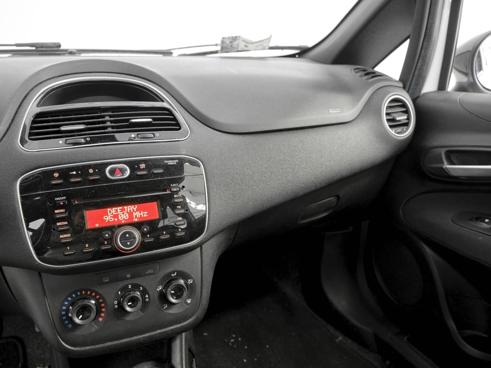 Fiat Punto usata a Prato (12)