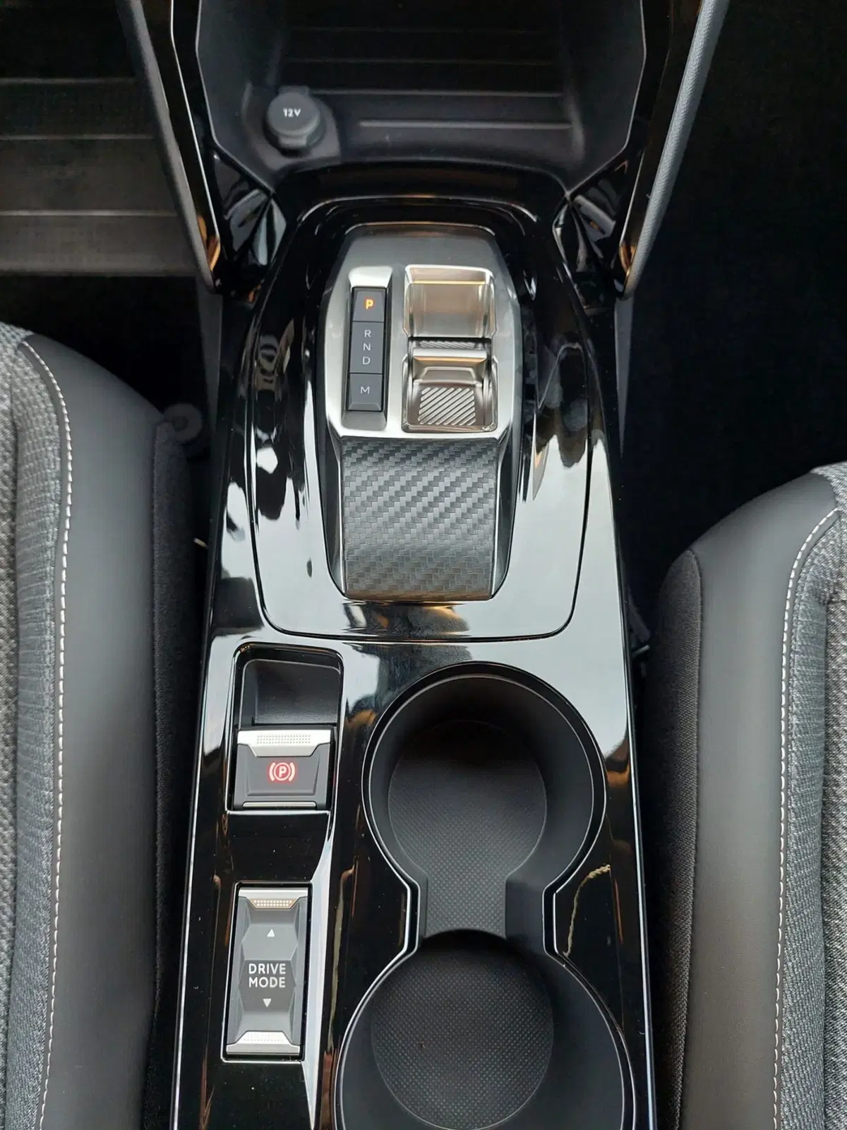 Peugeot 2008 nuova a Treviso (12)