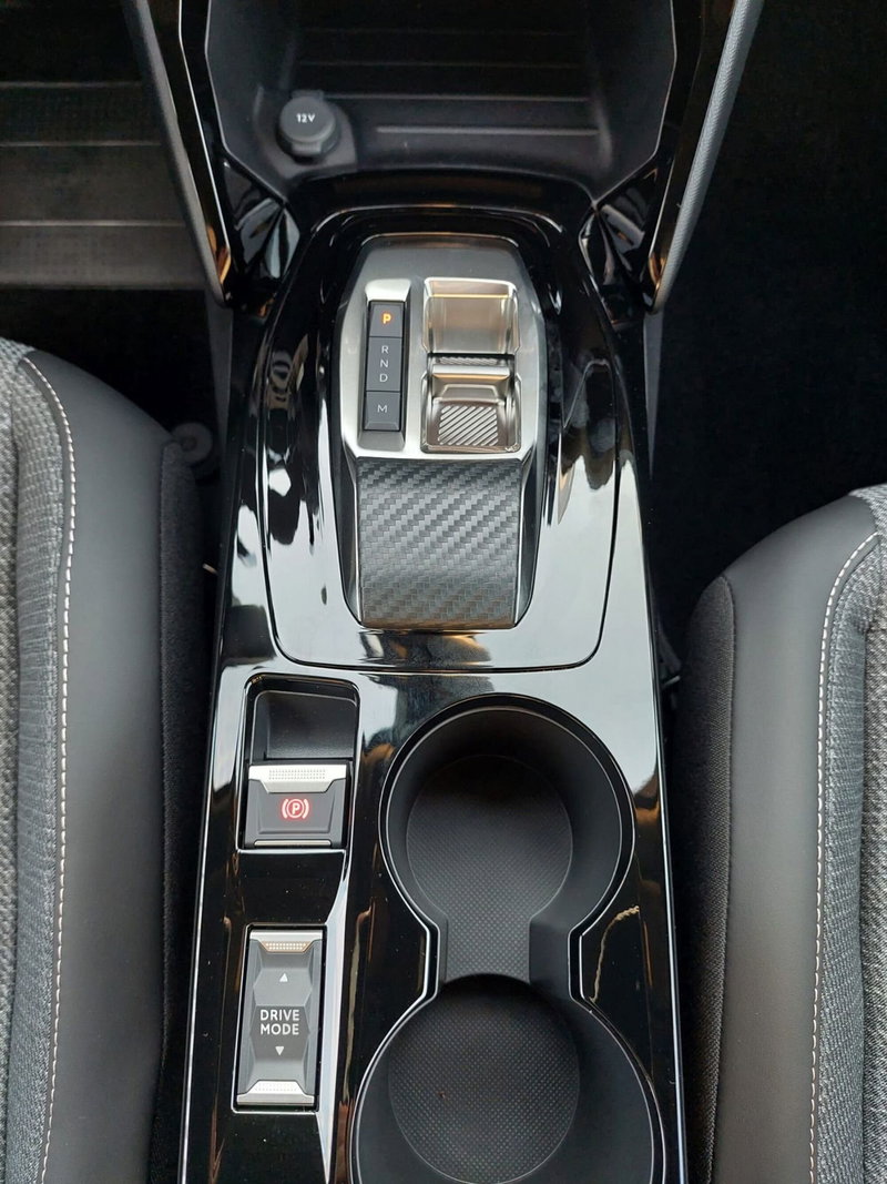 Peugeot 2008 nuova a Treviso (12)