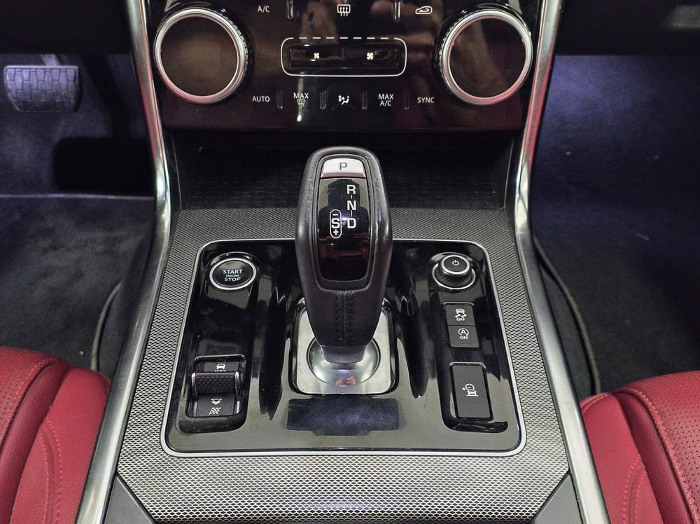 Jaguar XE usata a Cuneo (10)