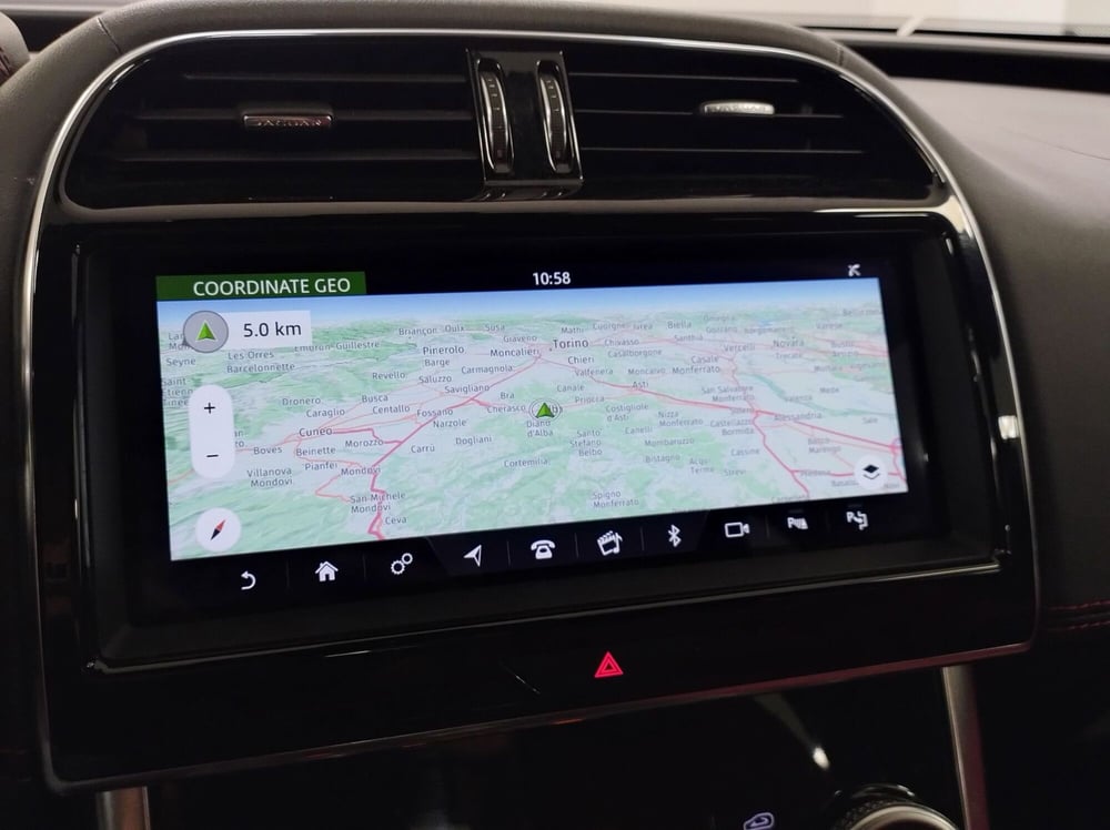 Jaguar XE usata a Cuneo (11)