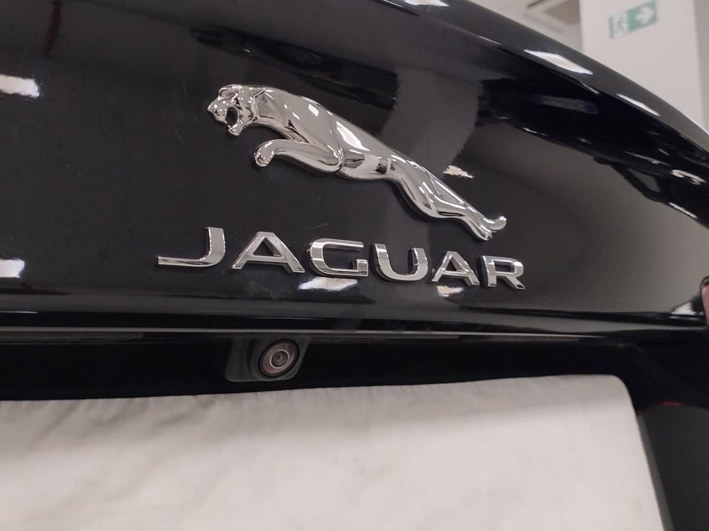 Jaguar XE usata a Cuneo (15)