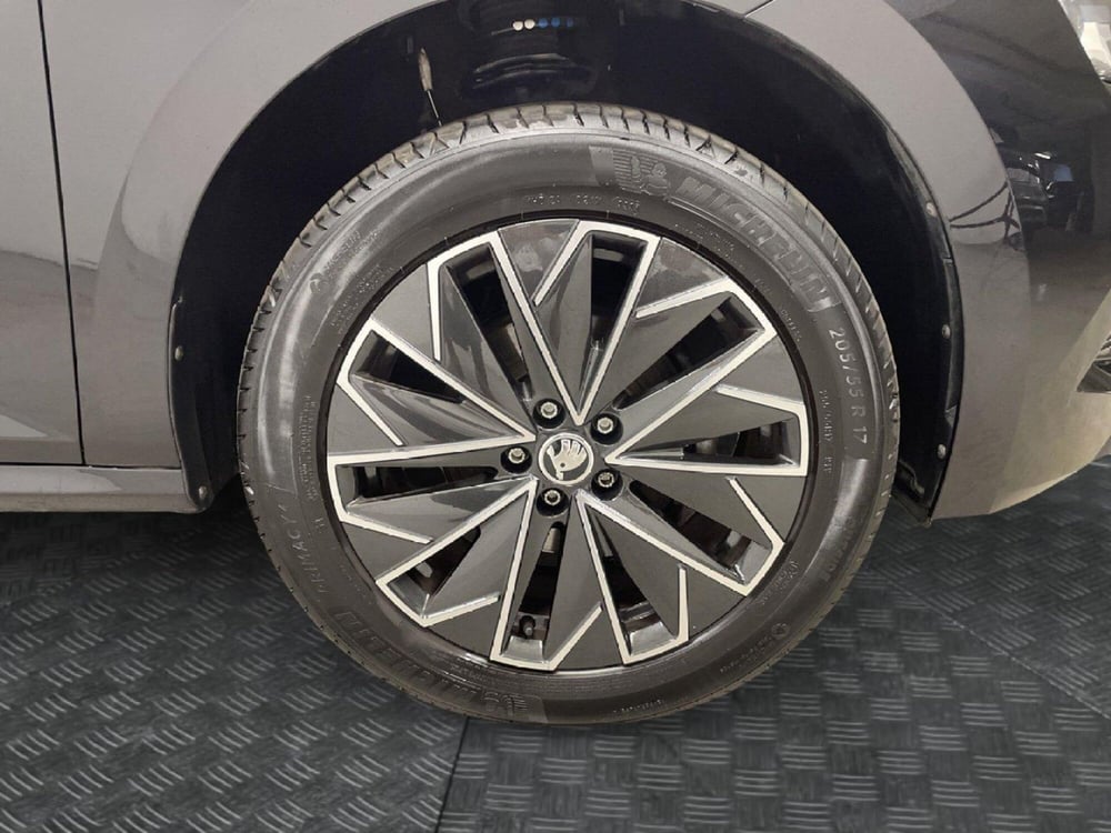 Skoda Kamiq usata a Varese (7)