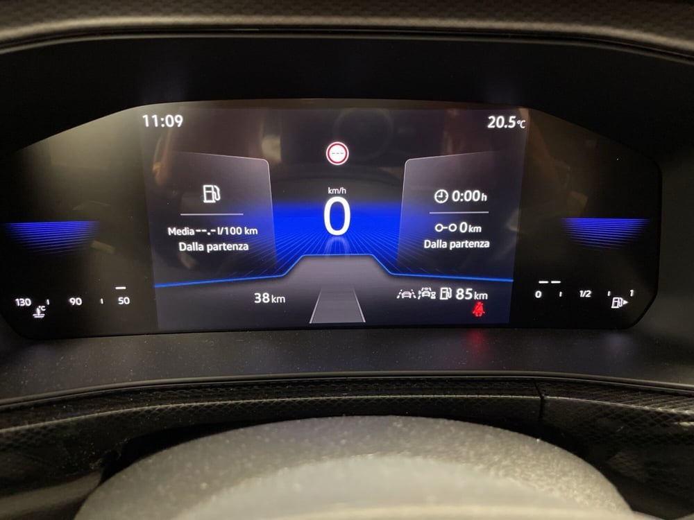 Volkswagen T-Cross nuova a Varese (8)