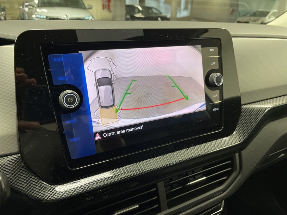 Volkswagen T-Cross nuova a Varese (9)