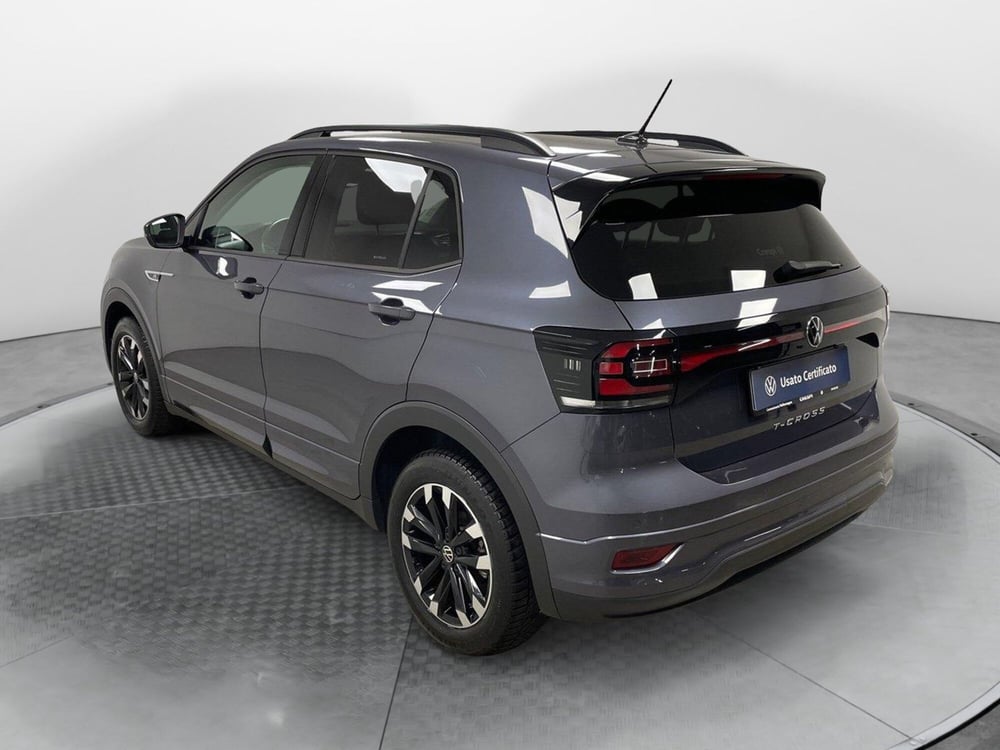 Volkswagen T-Cross usata a Varese (4)