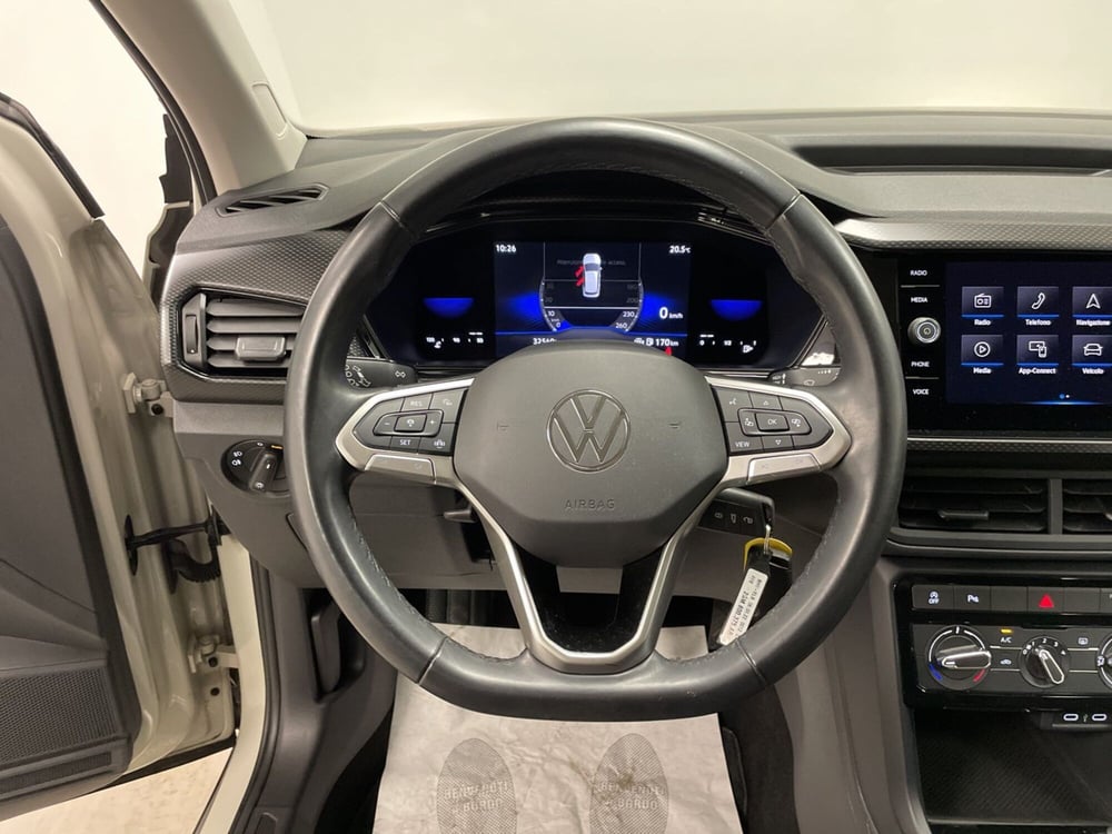 Volkswagen T-Cross usata a Varese (14)