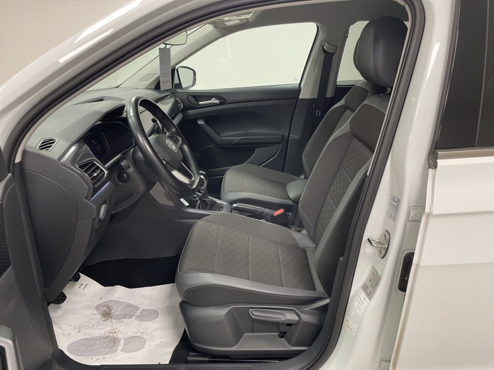 Volkswagen T-Cross usata a Varese (11)