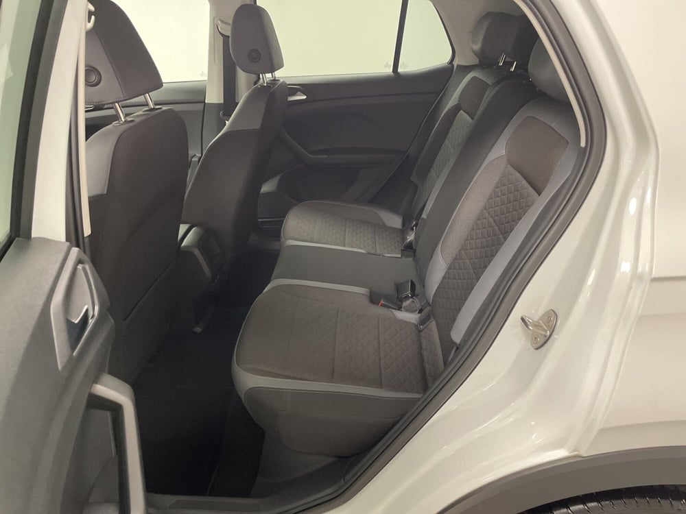 Volkswagen T-Cross usata a Varese (12)