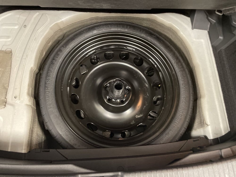 Volkswagen T-Cross usata a Varese (14)