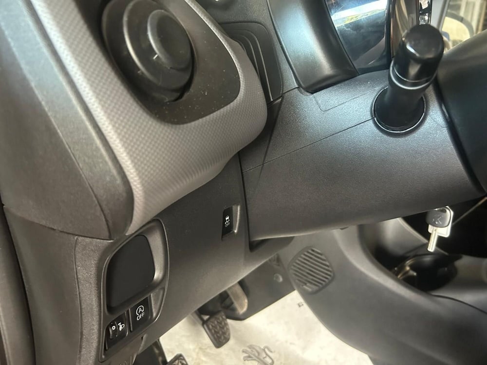 Peugeot 108 usata a Salerno (19)