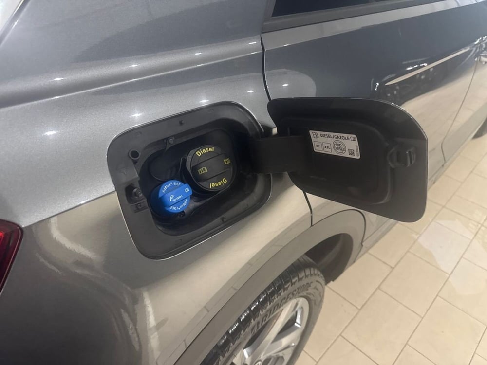 Volkswagen T-Roc usata a Prato (17)