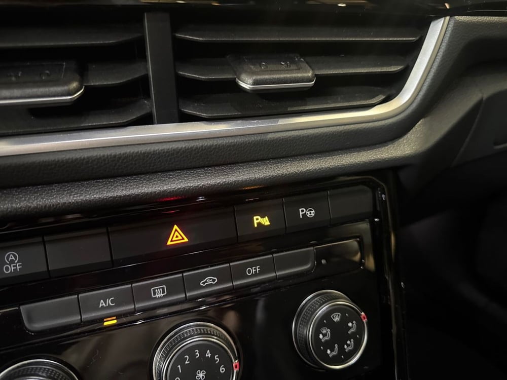 Volkswagen T-Roc usata a Prato (19)