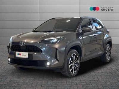 Toyota Yaris Cross Trend fwd 115cv e-cvt del 2023 usata a Pistoia