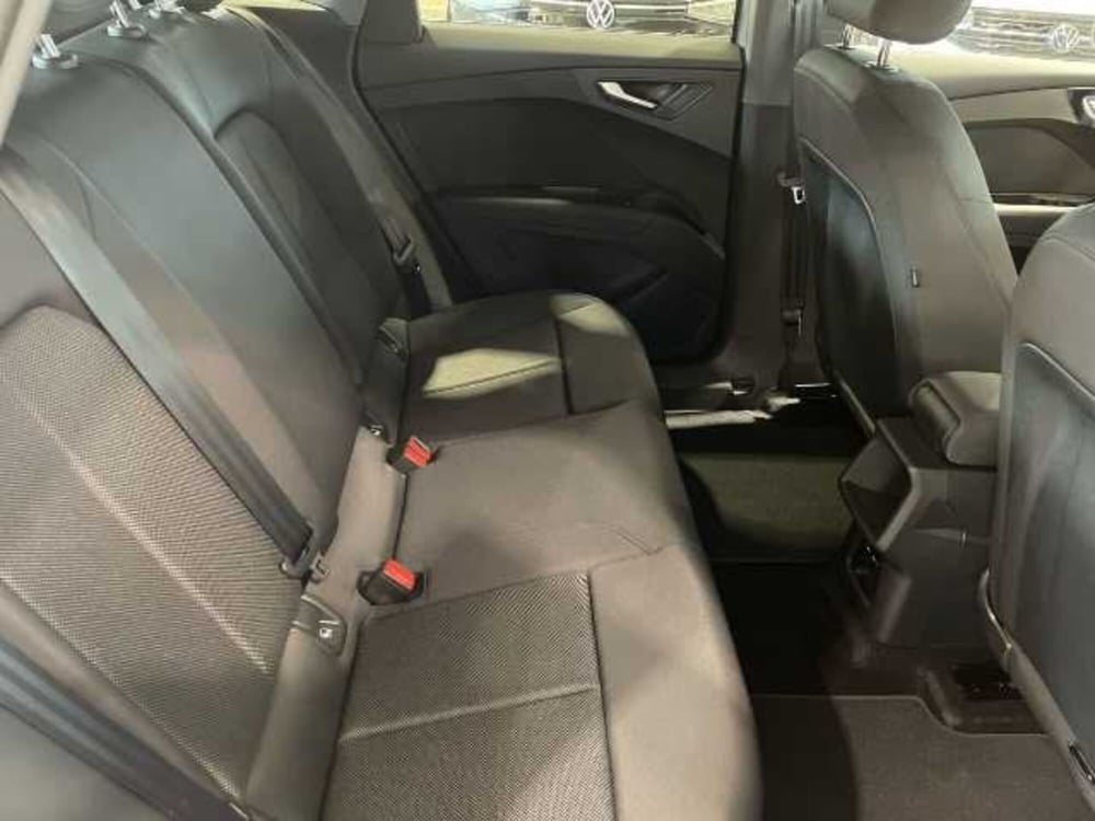 Audi Q4 nuova a Pistoia (15)