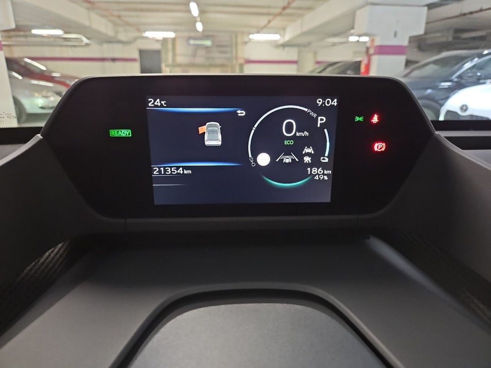 Toyota bZ4X usata a Vicenza (11)