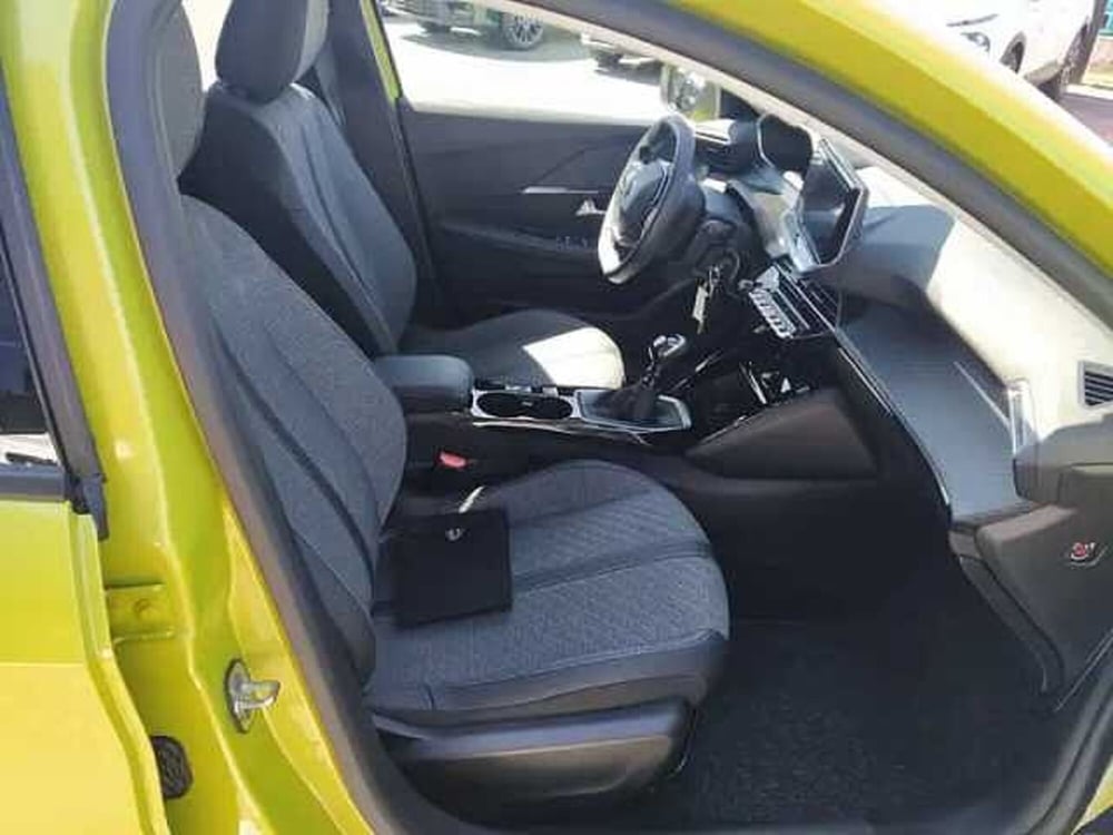 Peugeot 208 usata a Milano (10)