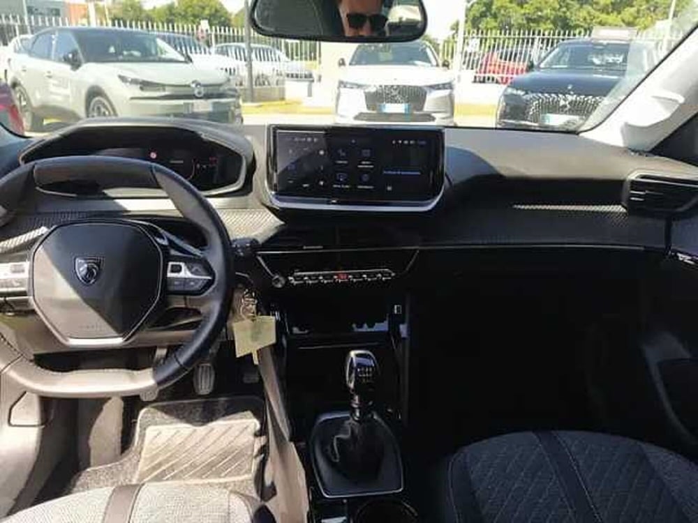 Peugeot 208 usata a Milano (9)