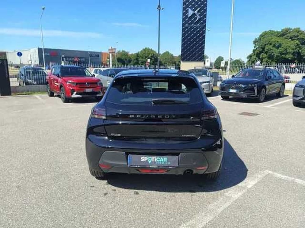 Peugeot 208 nuova a Milano (6)