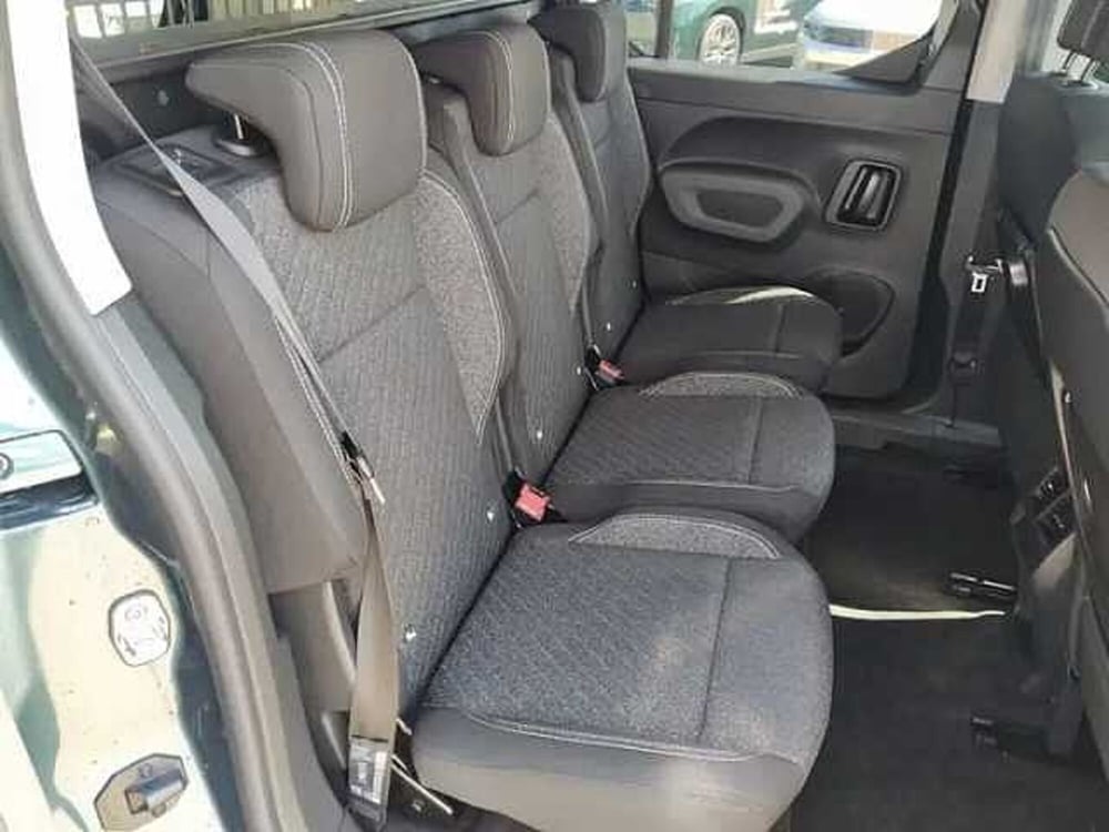 Peugeot Rifter nuova a Milano (11)