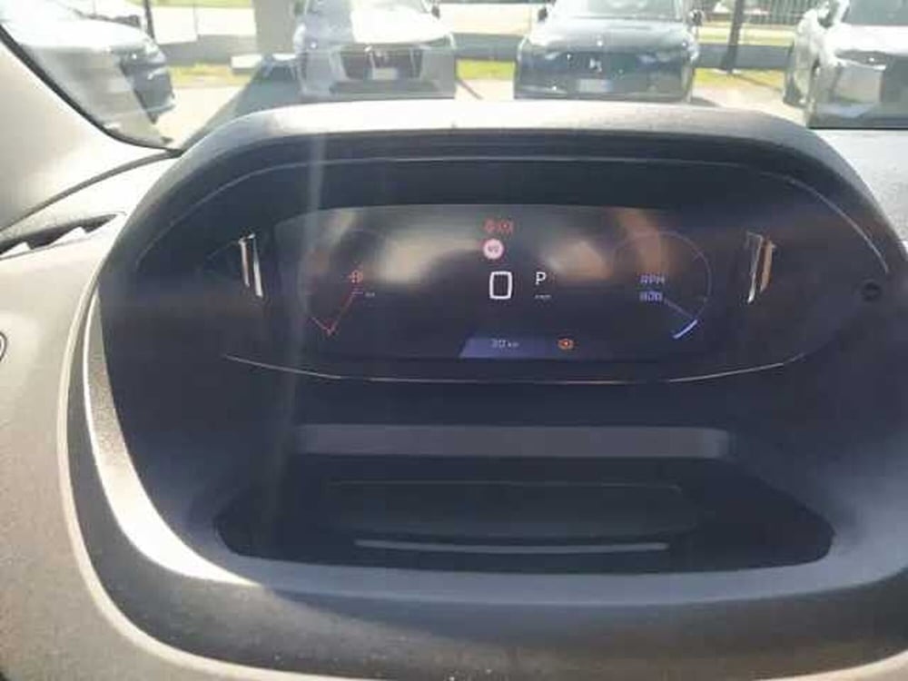 Peugeot Rifter nuova a Milano (13)