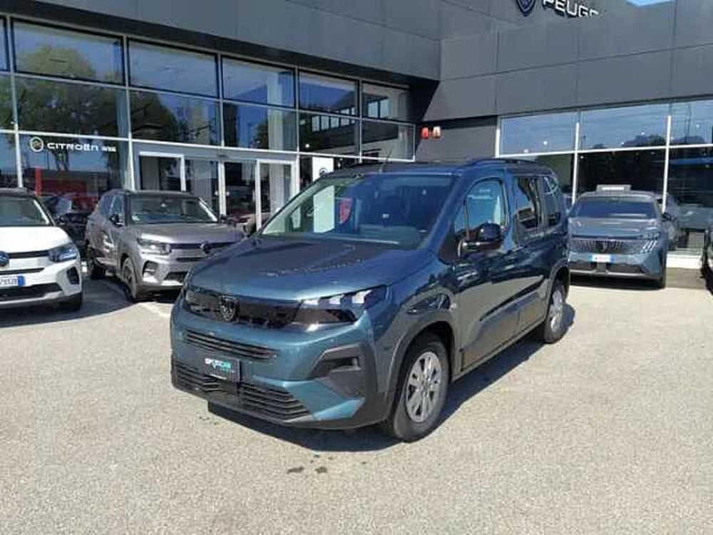Peugeot Rifter nuova a Milano (3)