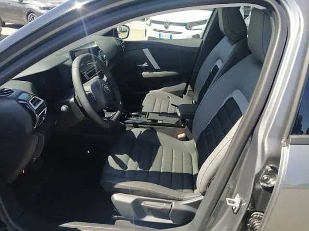 Citroen C4 nuova a Milano (8)