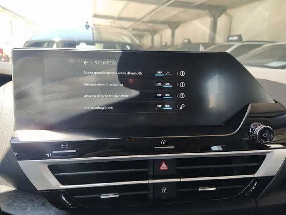 Citroen C4 nuova a Milano (16)