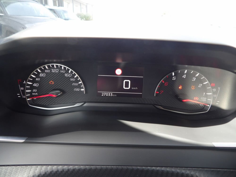 Peugeot 2008 usata a Catania (14)
