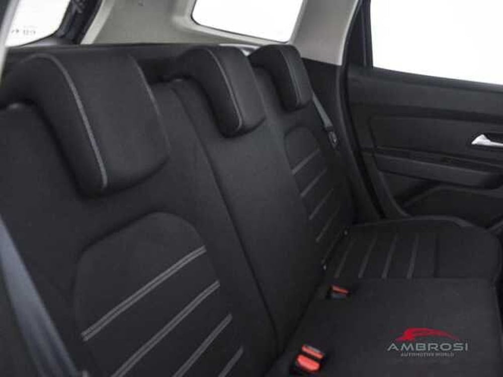 Dacia Duster usata a Viterbo (11)