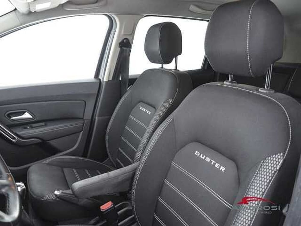 Dacia Duster usata a Viterbo (9)