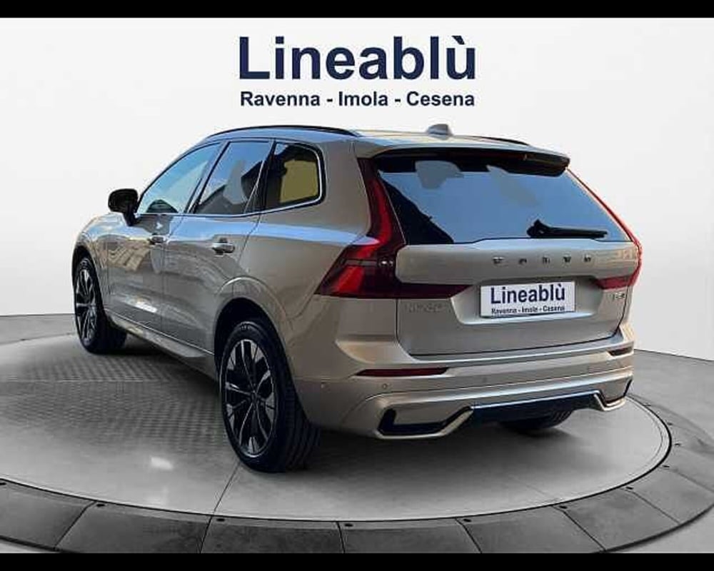 Volvo XC60 nuova a Ravenna (3)