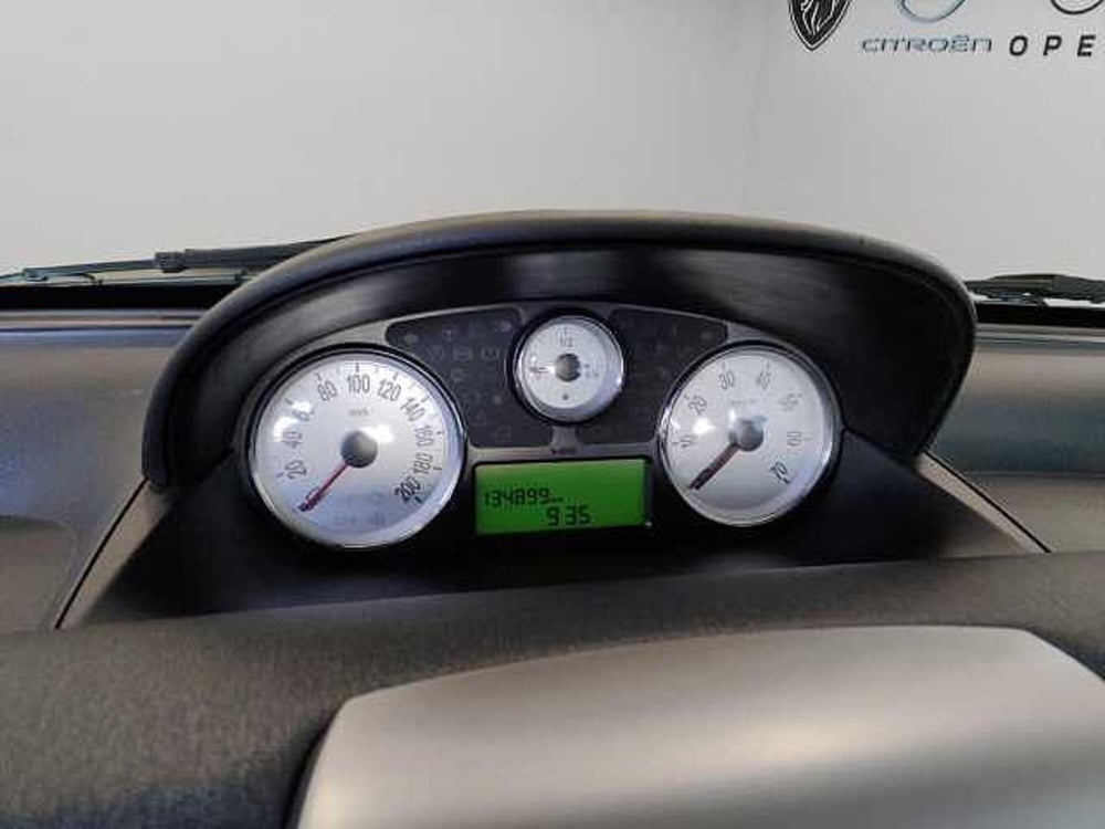 Lancia Ypsilon usata a Vibo Valentia (12)