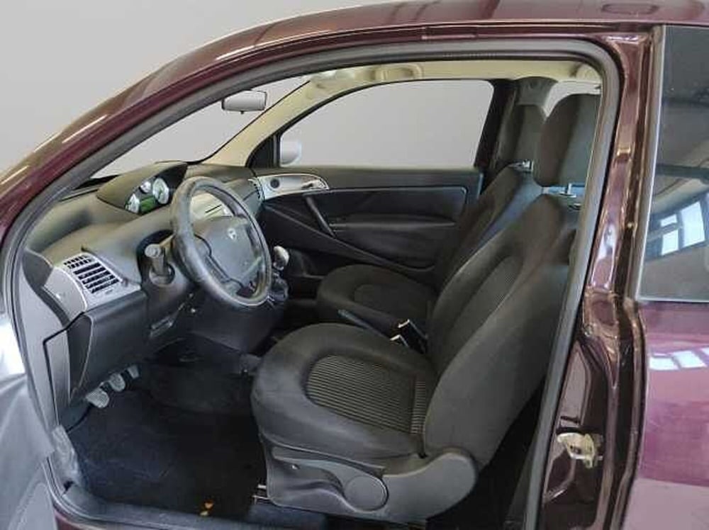 Lancia Ypsilon usata a Vibo Valentia (14)